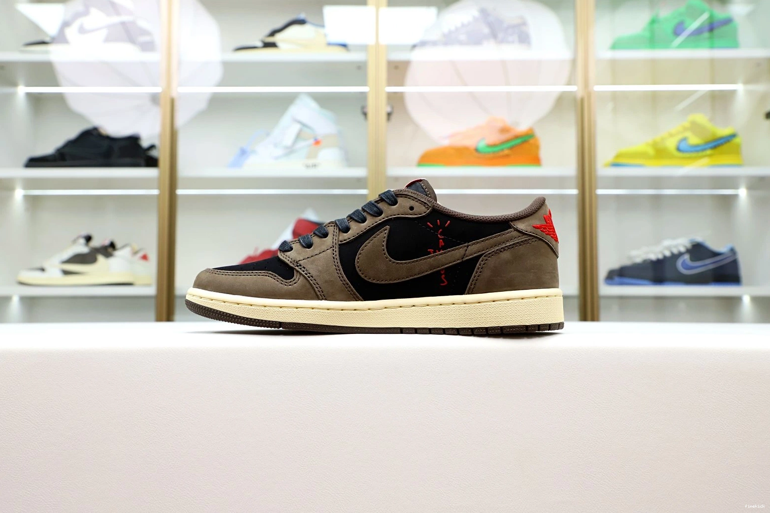 Jordan Jordan 1mLow x Travis SP OG Scott TS Air 0208